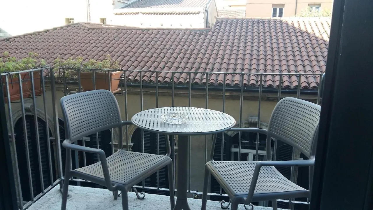Apartamento Re Lear Verona 0*,  Italia